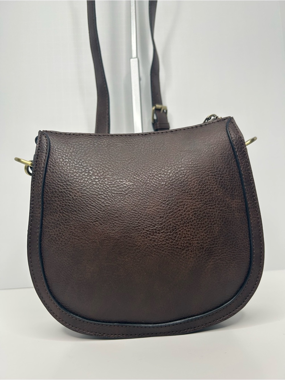Kelly & Katie Brown Crossbody Bag - Picture 2 of 12